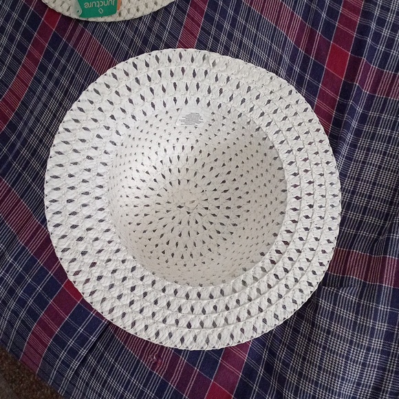 Hat - Picture 3 of 3